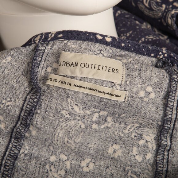 Urban Outfitter Linen Blend Bandana Print Halter Dress Sz 10 - Picture 4 of 4